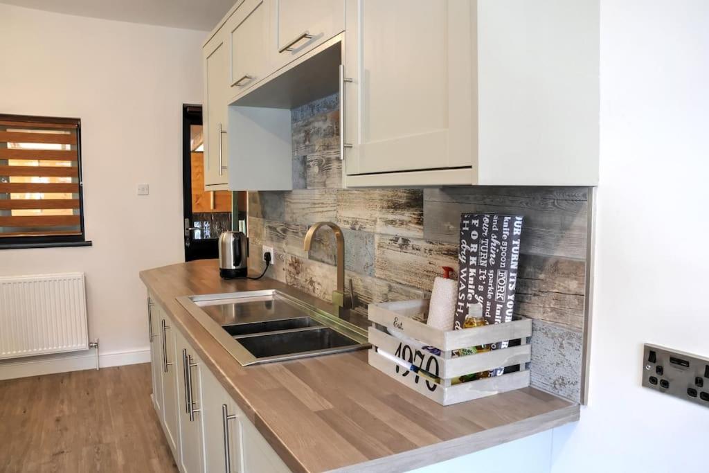 Queensgate Holiday Cottage Beverley With Parking المظهر الخارجي الصورة